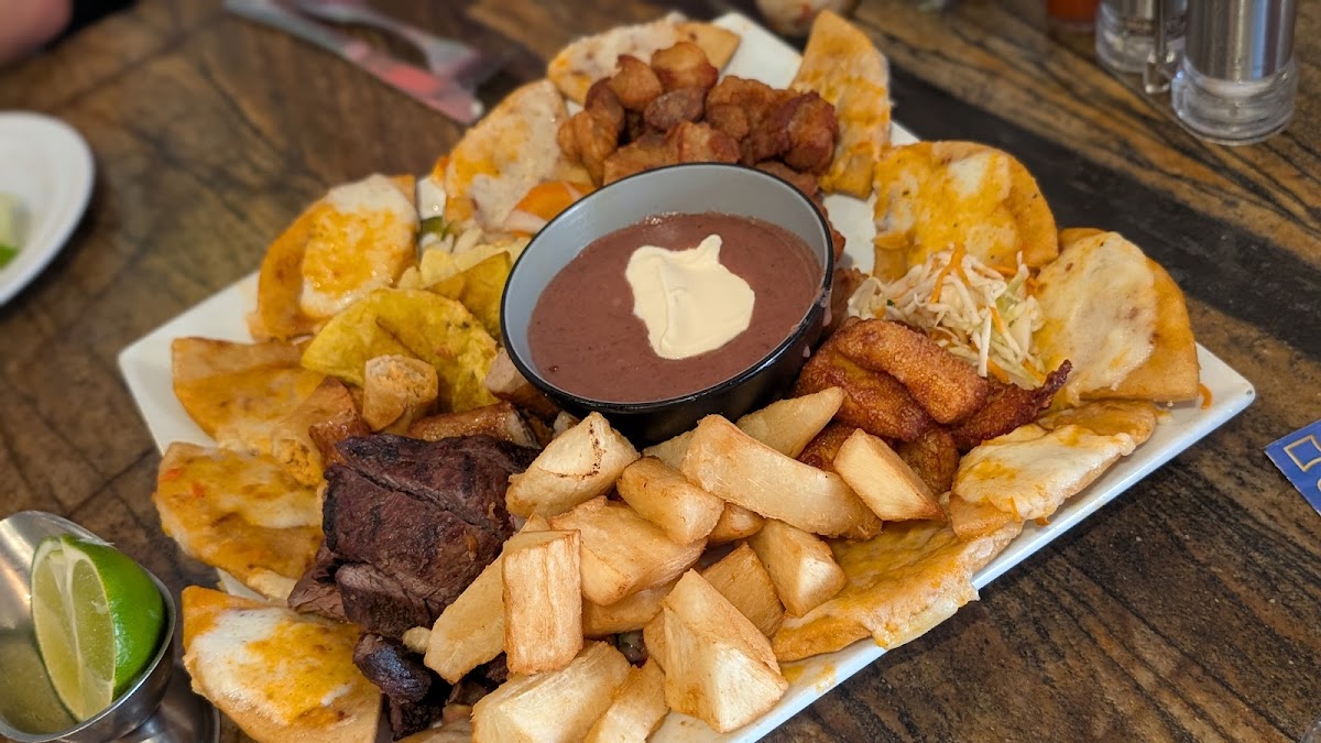 El Atlacatl Restaurante-3